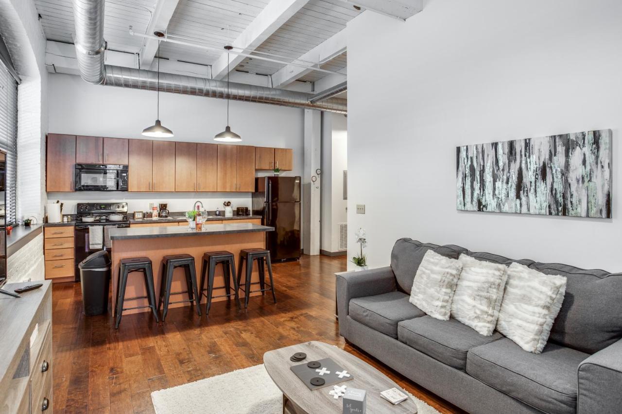 Ny Style Centric Loft With King Bed By Park Ave Apartment Rochester Exterior foto