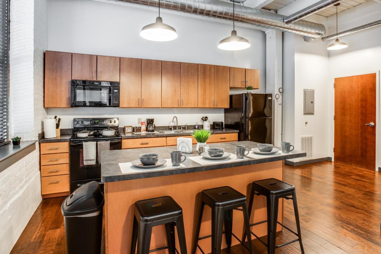 Ny Style Centric Loft With King Bed By Park Ave Apartment Rochester Exterior foto