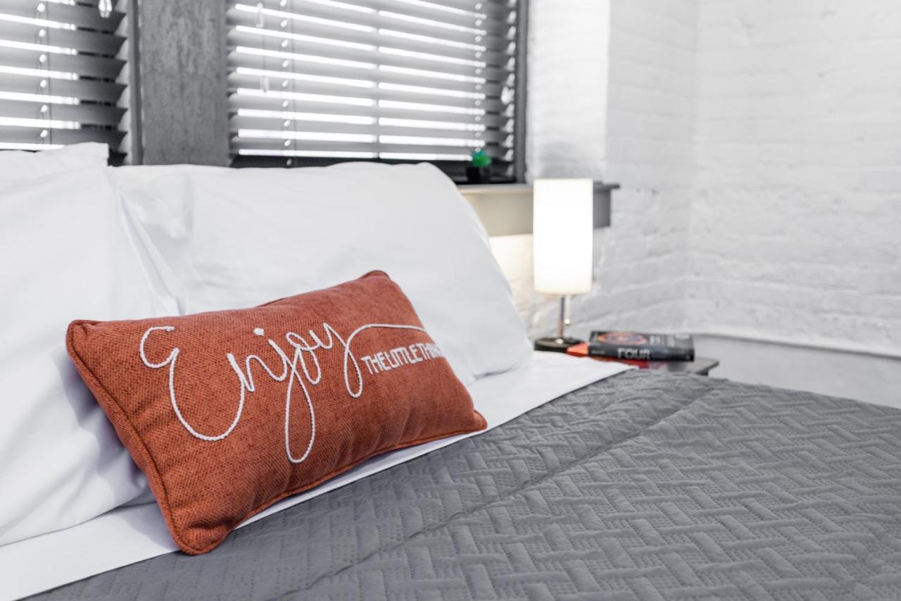 Ny Style Centric Loft With King Bed By Park Ave Apartment Rochester Exterior foto