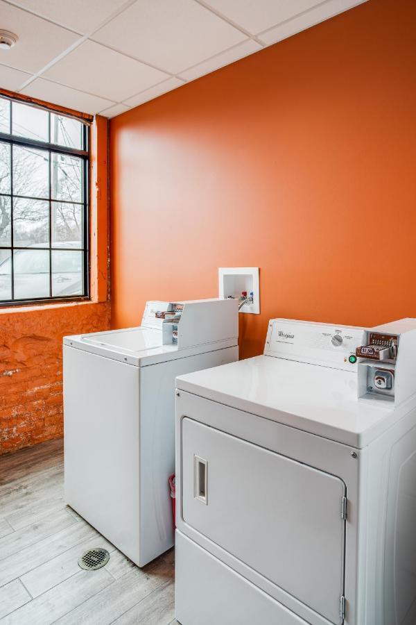 Ny Style Centric Loft With King Bed By Park Ave Apartment Rochester Exterior foto